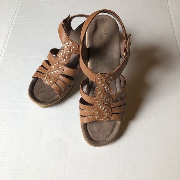 NaturalSoul ALL THRU COMFORT Heeled sandalsT strap - Picture 1 of 6